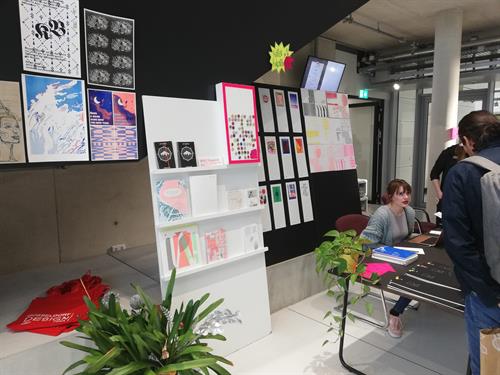 Die gestalterischen Fachbereiche zeigten Ausstellungen, Abschlussarbeiten und aktuelle Design-Projekte. Fotos (3): Michael Kirch